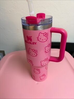 Stanley Pink Hello Kitty Travel Tumbler with Hot Pink Handle